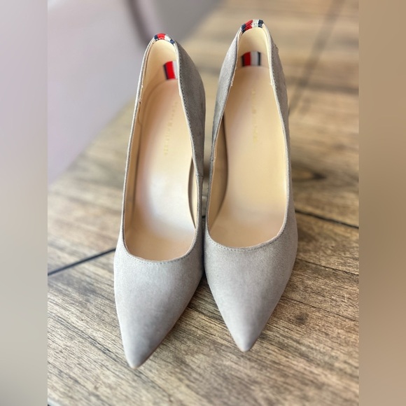Tommy Hilfiger Women's Size 7 Taupe Abilene Pump Career Preowned - Picture 3 of 16